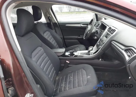 2016 Ford Fusion Se z USA, uszkodzony, nr VIN 3FA6P0H72GR188480